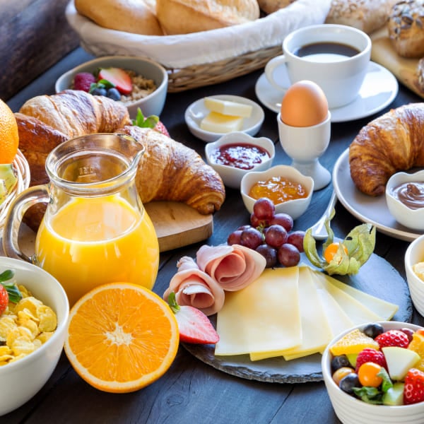 Dining at Chase Suite Hotel Newark Fremont at Newark, CA